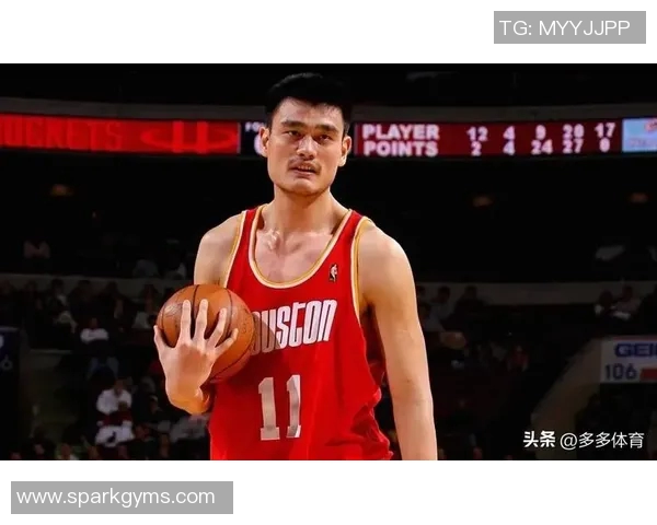 姚明季前赛精彩表现回顾与职业生涯初期的成长历程分析