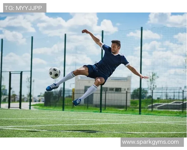 足球明星合影抠图素材分享助你轻松制作精彩足球主题作品 足球明星合影抠图素材分享助你轻松制作精彩足球主题作品